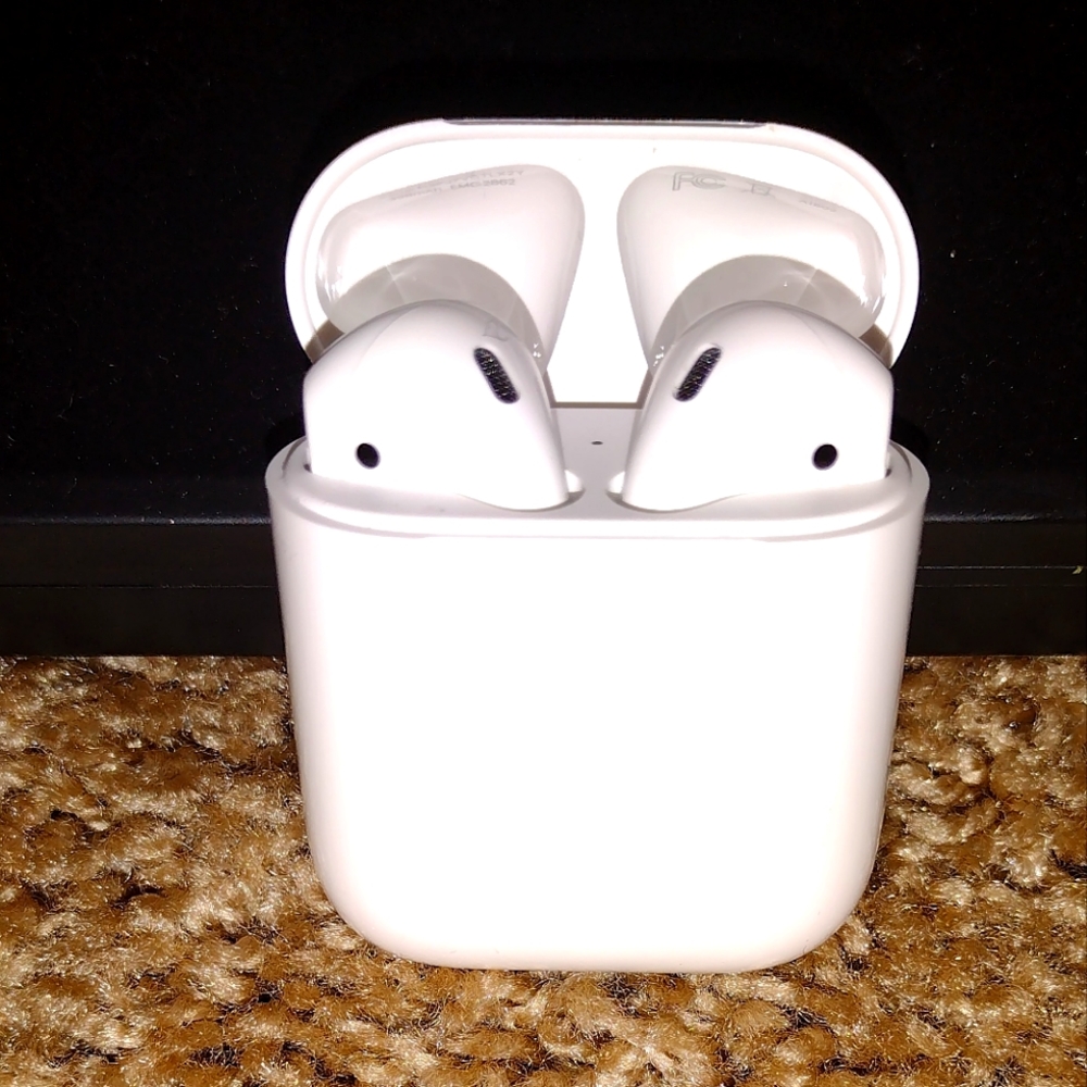 Apple airpods 2nd generation